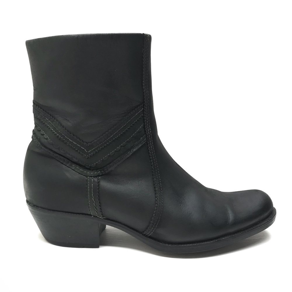 CLARKS Artisan Black Mid Calf Boots 7.5 M